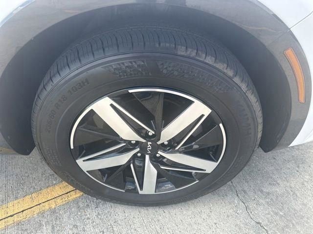 Used 2022 Kia Sorento EX FWD image 12