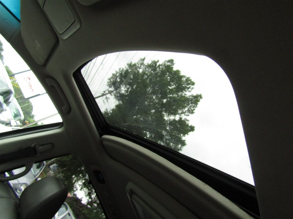 Used 2012 Honda Odyssey EX-L image 30