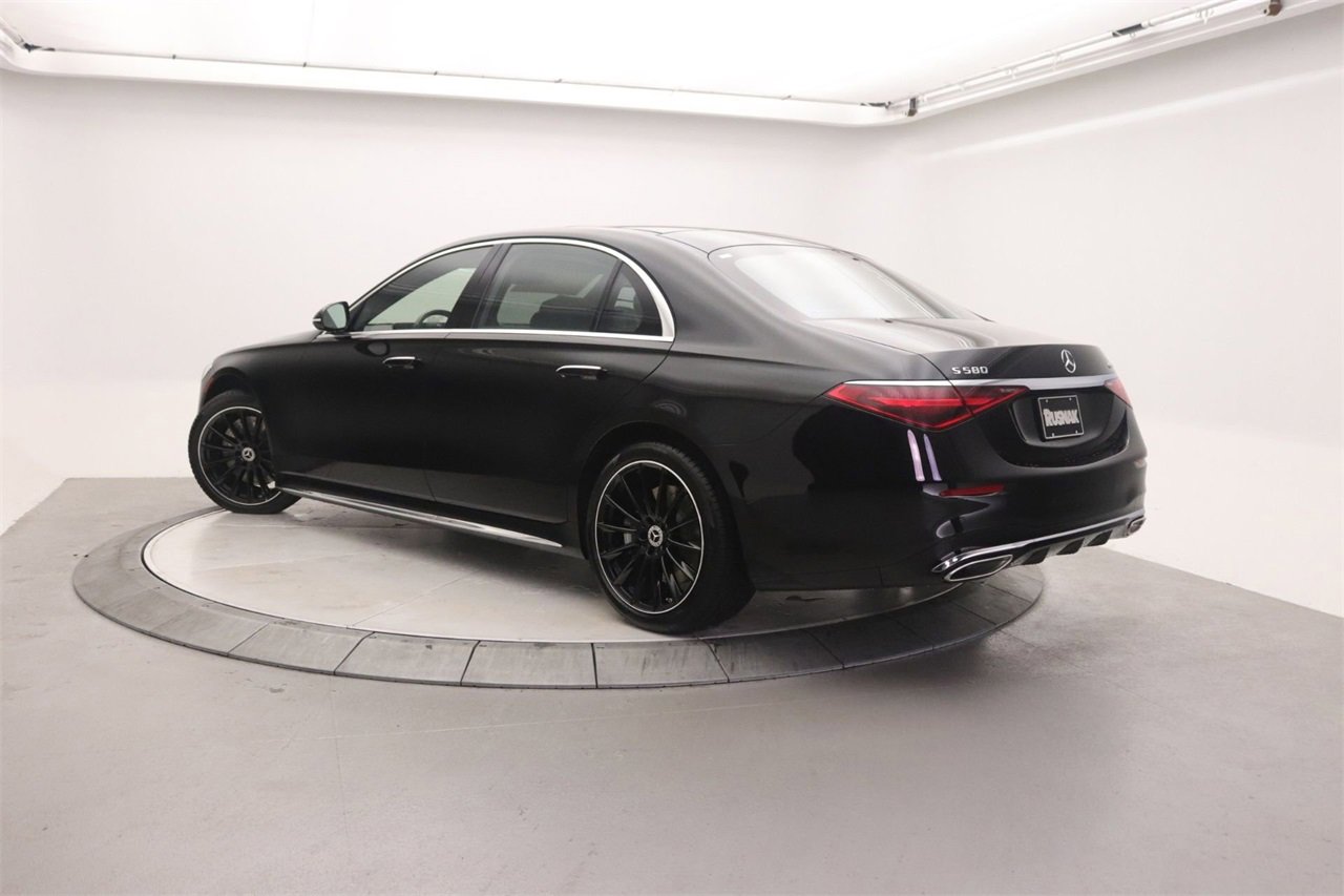 New 2026 Mercedes-Benz S 580 4MATIC Sedan image 2