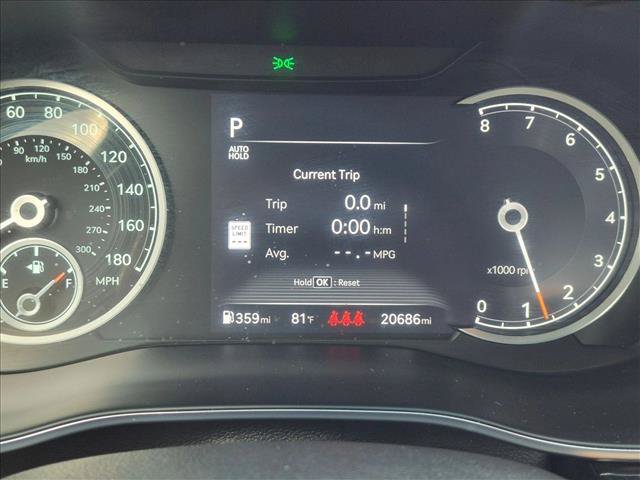 Used 2026 Genesis G70 2.5T RWD image 11
