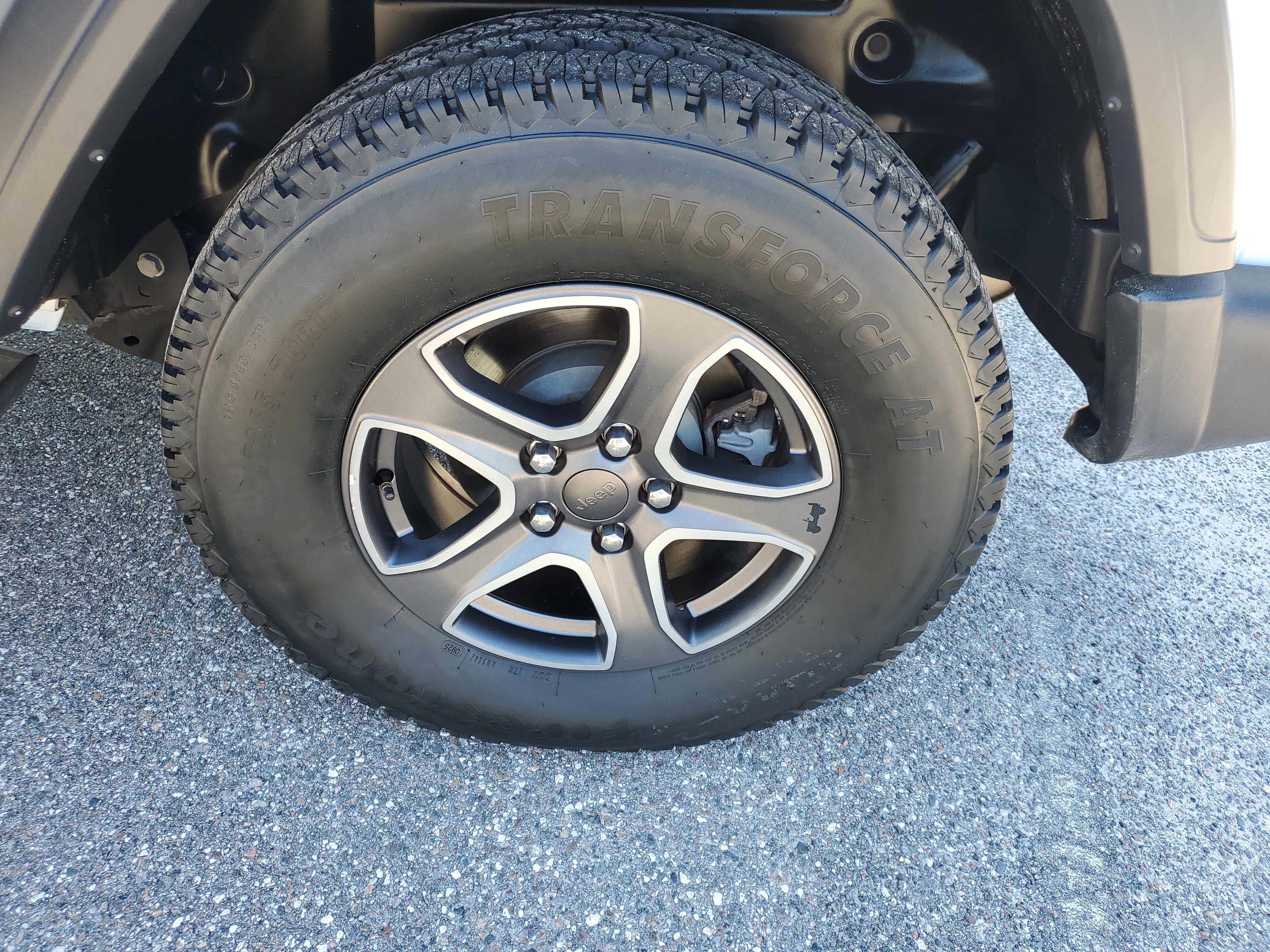 Used 2019 Jeep Wrangler Sport S image 8