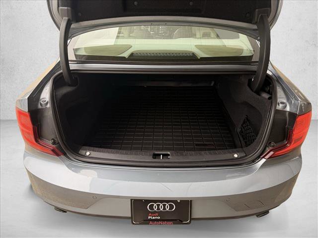 Used 2018 Volvo S90 T5 Momentum w/ Convenience Package image 9