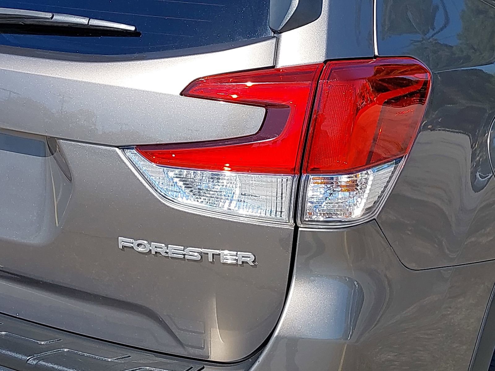 Used 2020 Subaru Forester Limited image 35