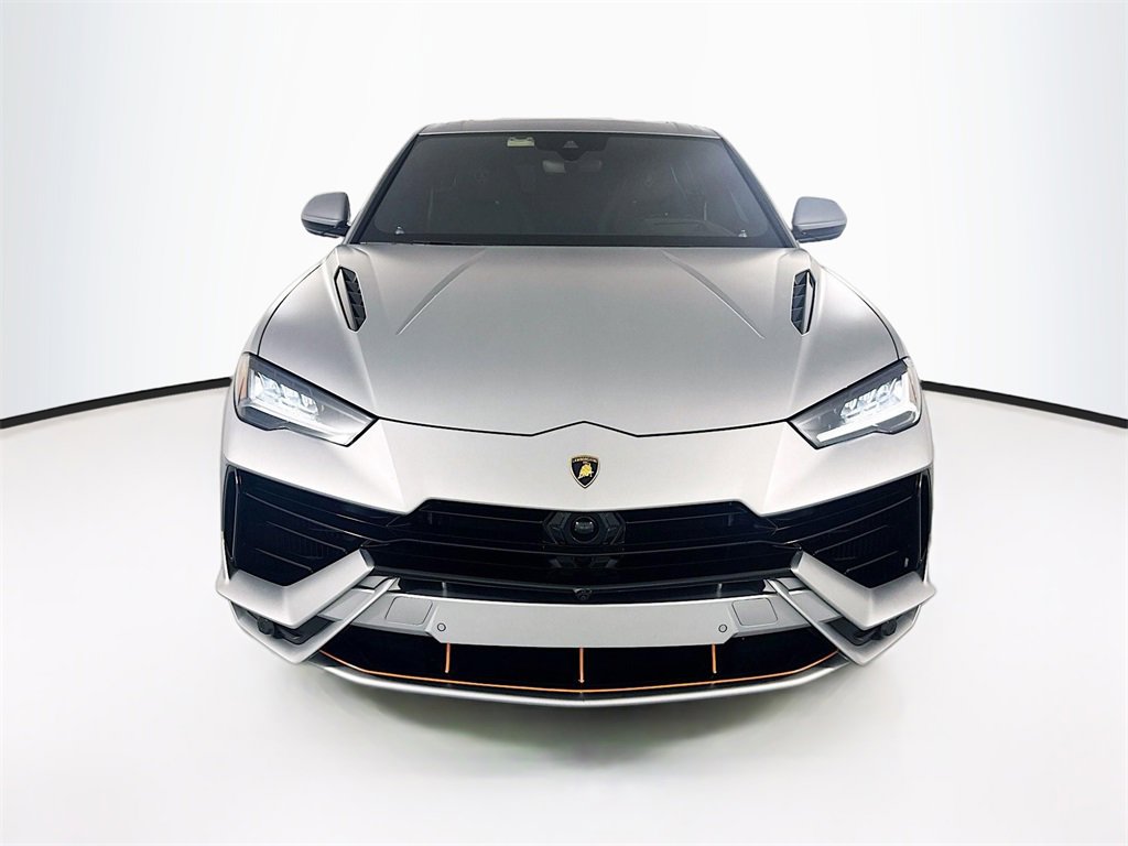 Used 2023 Lamborghini Urus S image 2