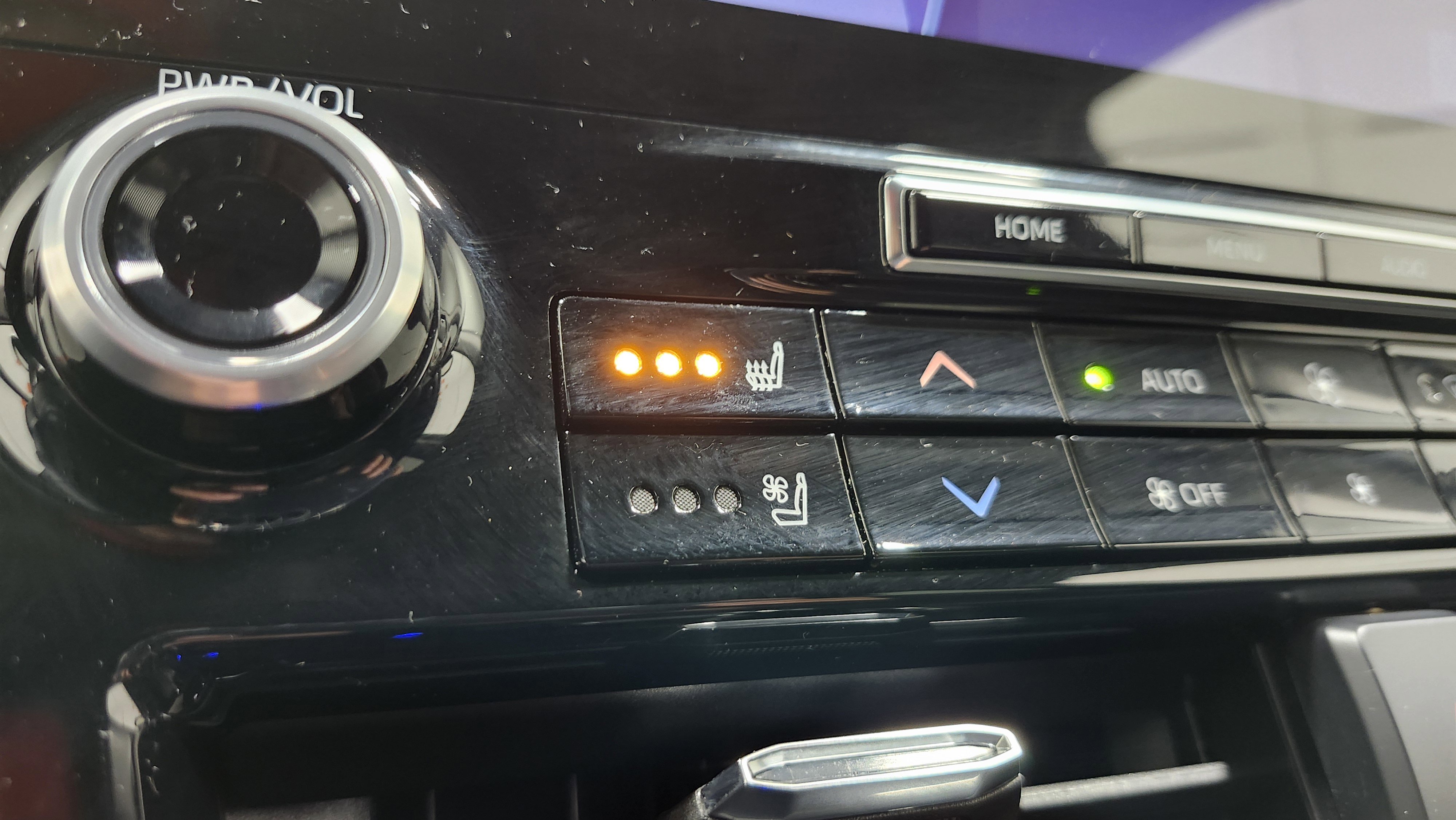 Used 2021 Toyota Highlander Platinum image 9