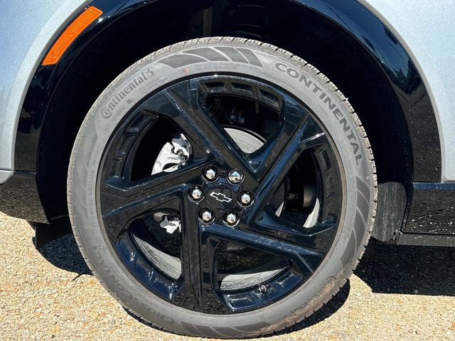 New 2025 Chevrolet Equinox EV RS image 3