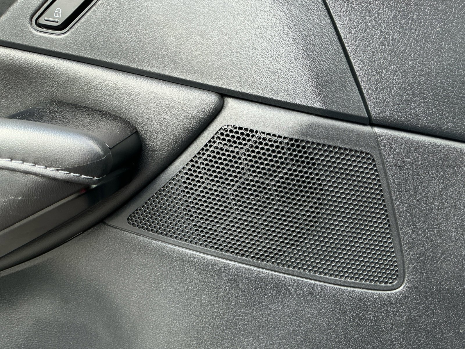 Used 2024 MAZDA CX-30 AWD 2.5 S w/ Preferred Package image 27