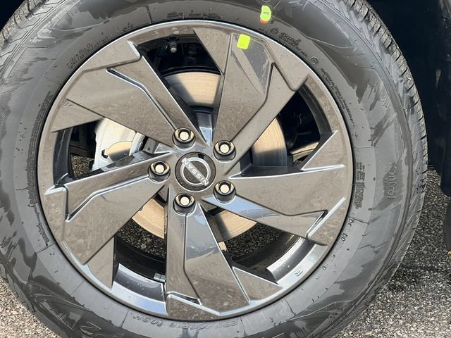 New 2026 Nissan Rogue SV w/ Cold Weather Package AWD/4WD image 6