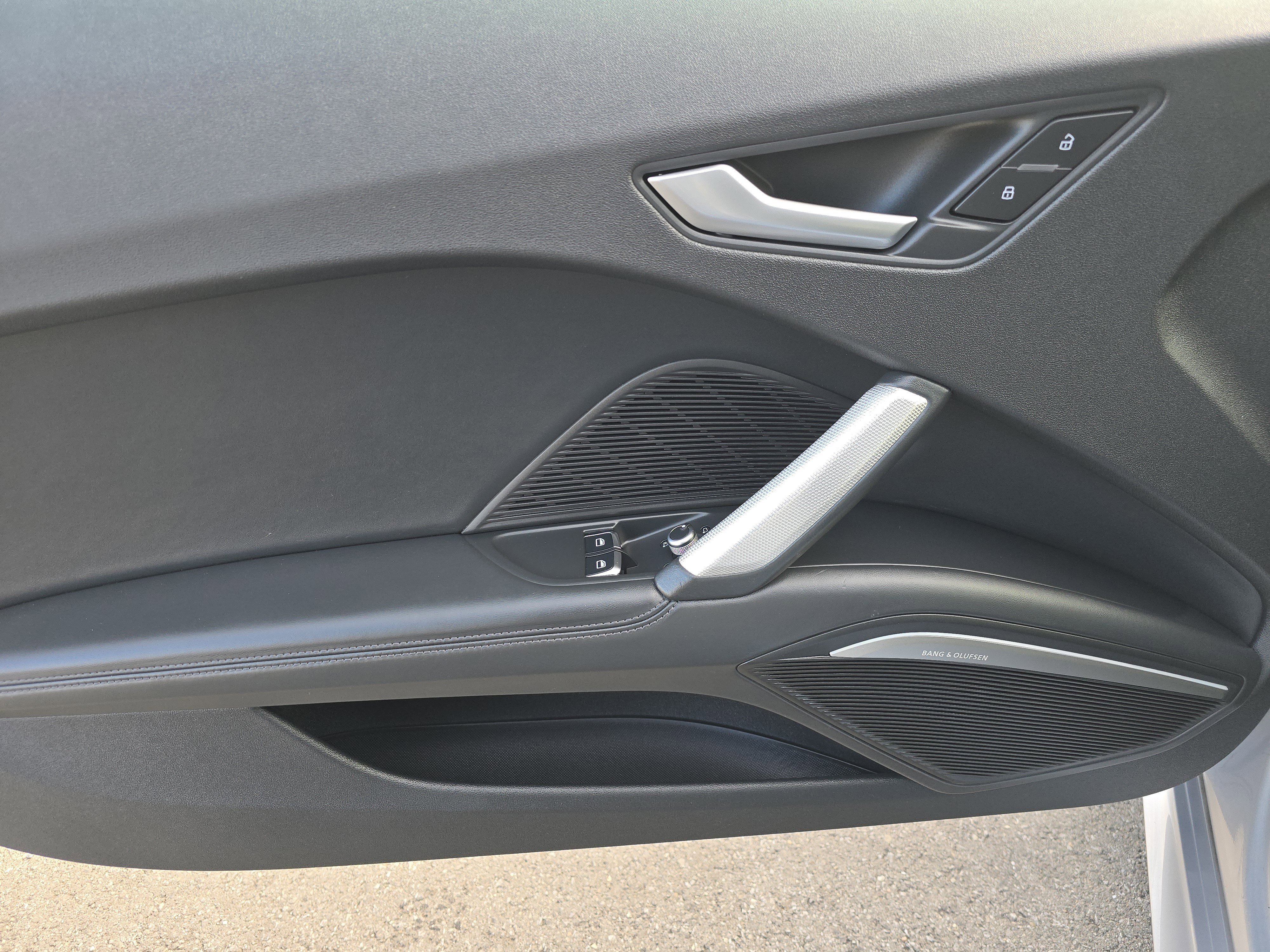 Used 2016 Audi TT 2.0T w/ Technology Package image 15