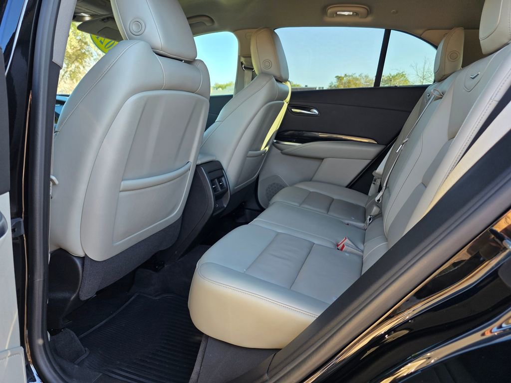 Used 2021 Cadillac XT4 Premium Luxury image 27