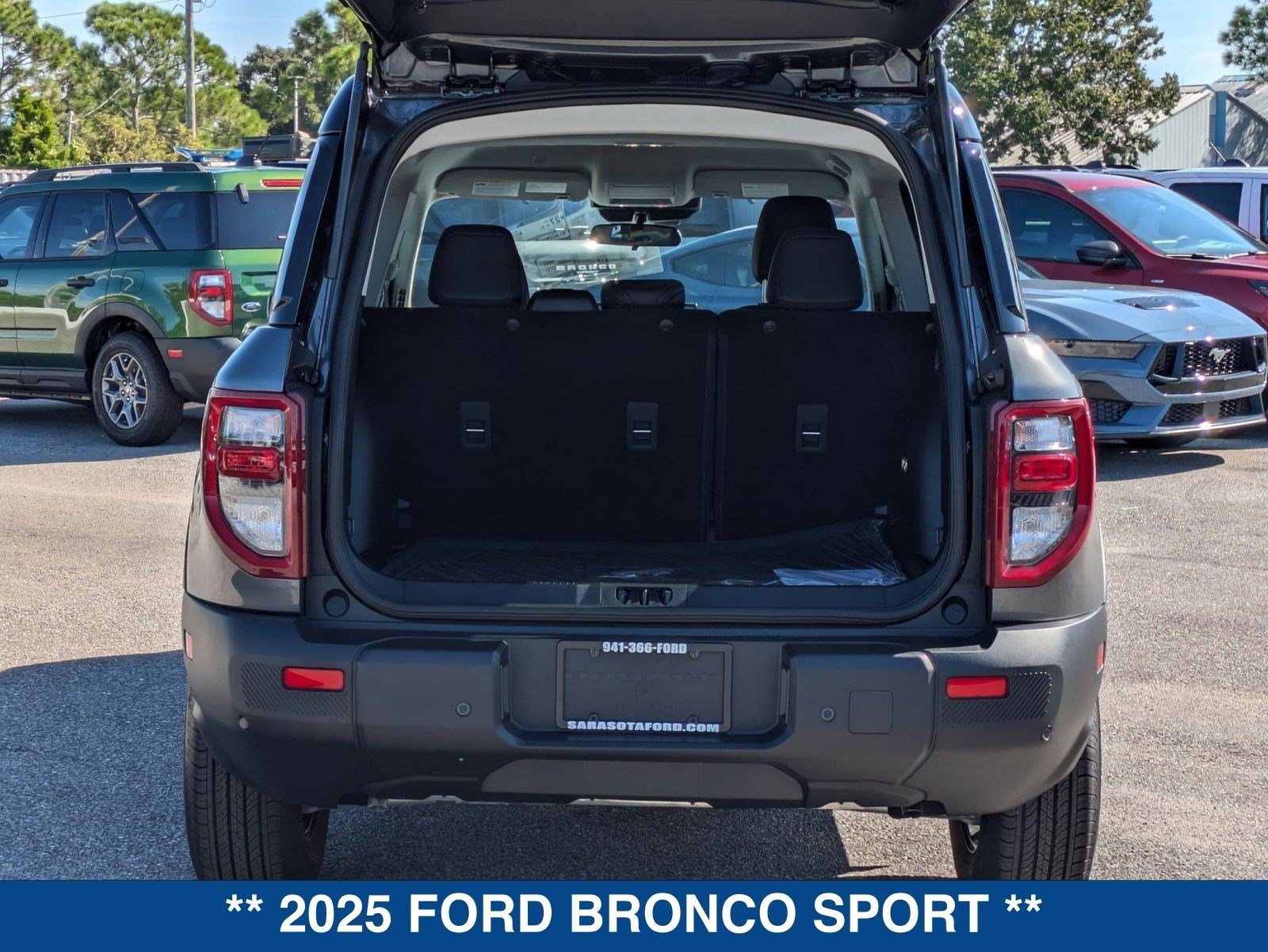 New 2025 Ford Bronco Sport Big Bend w/ Black Appearance Package image 14