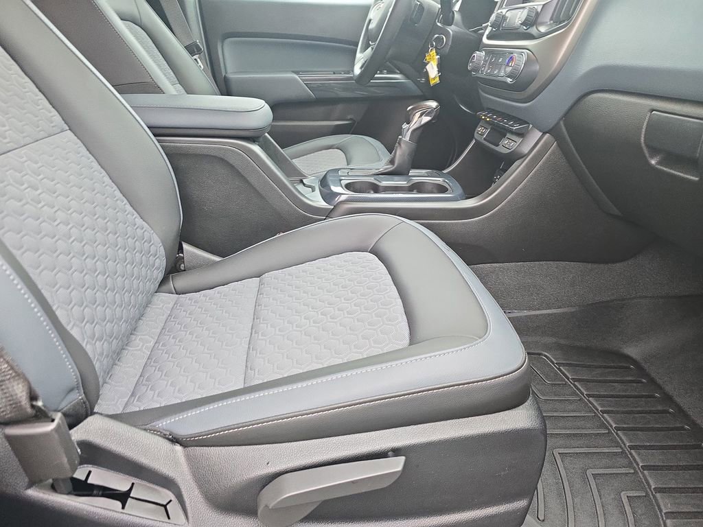 Used 2022 Chevrolet Colorado Z71 w/ Safety Package image 11
