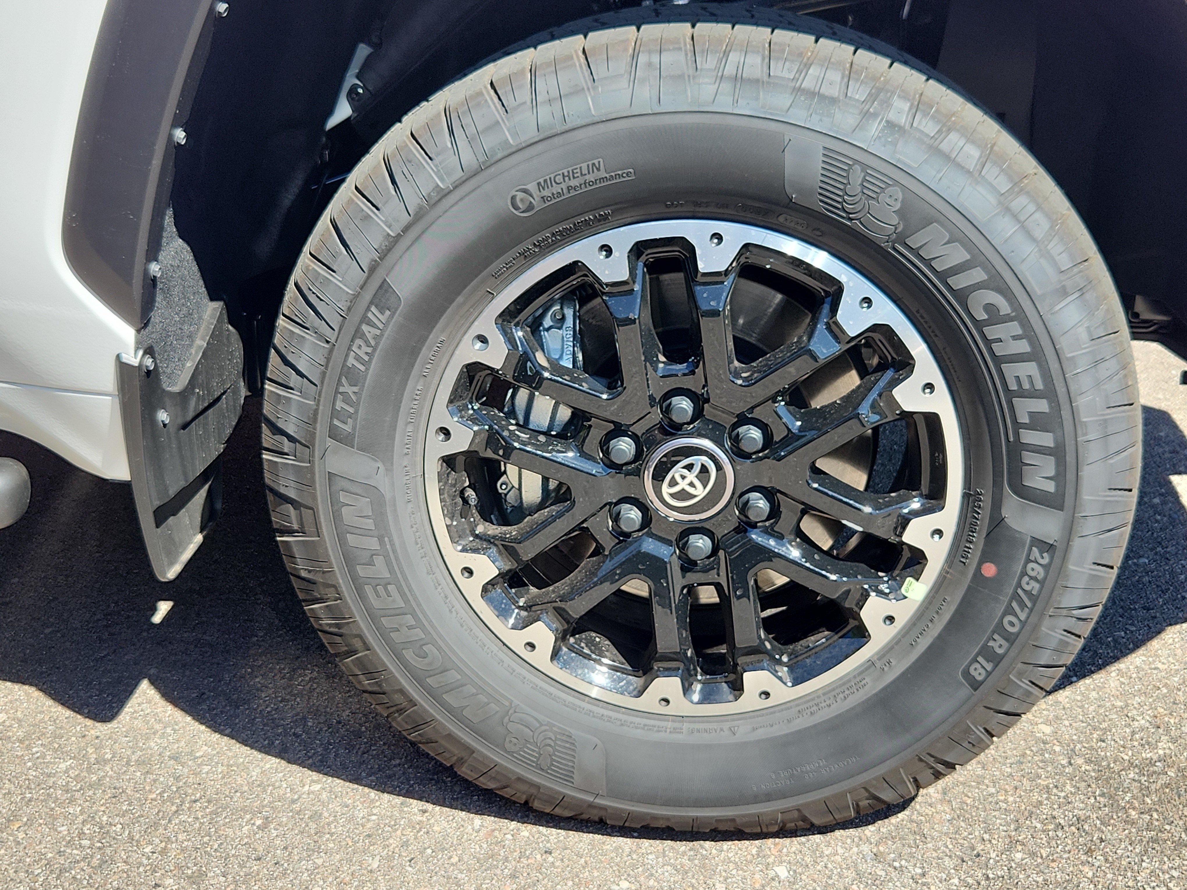 New 2026 Toyota Tundra SR5 w/ TRD Off-Road Package AWD/4WD image 17