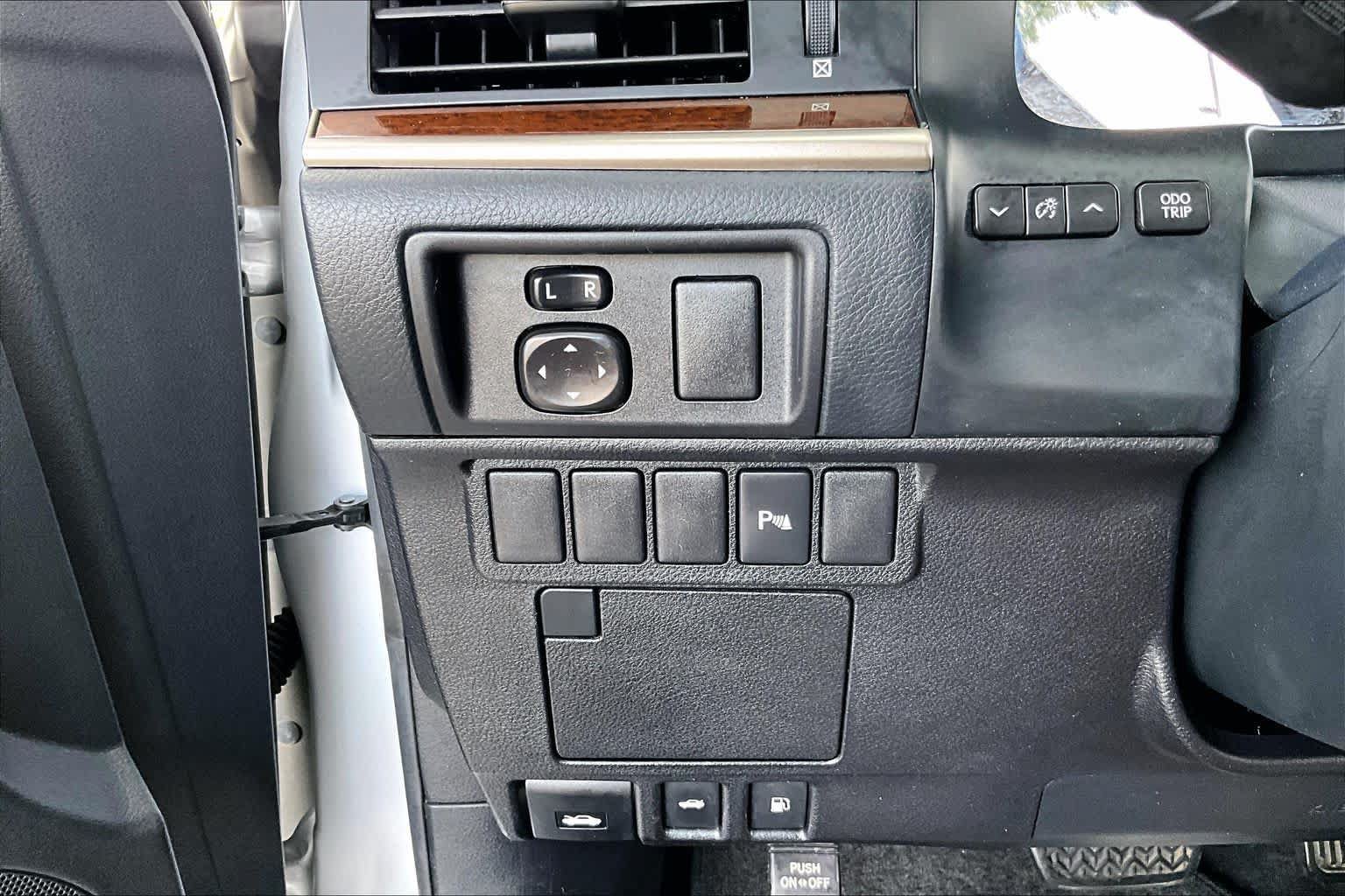 Used 2013 Lexus ES 350 w/ Luxury Pkg FWD image 32