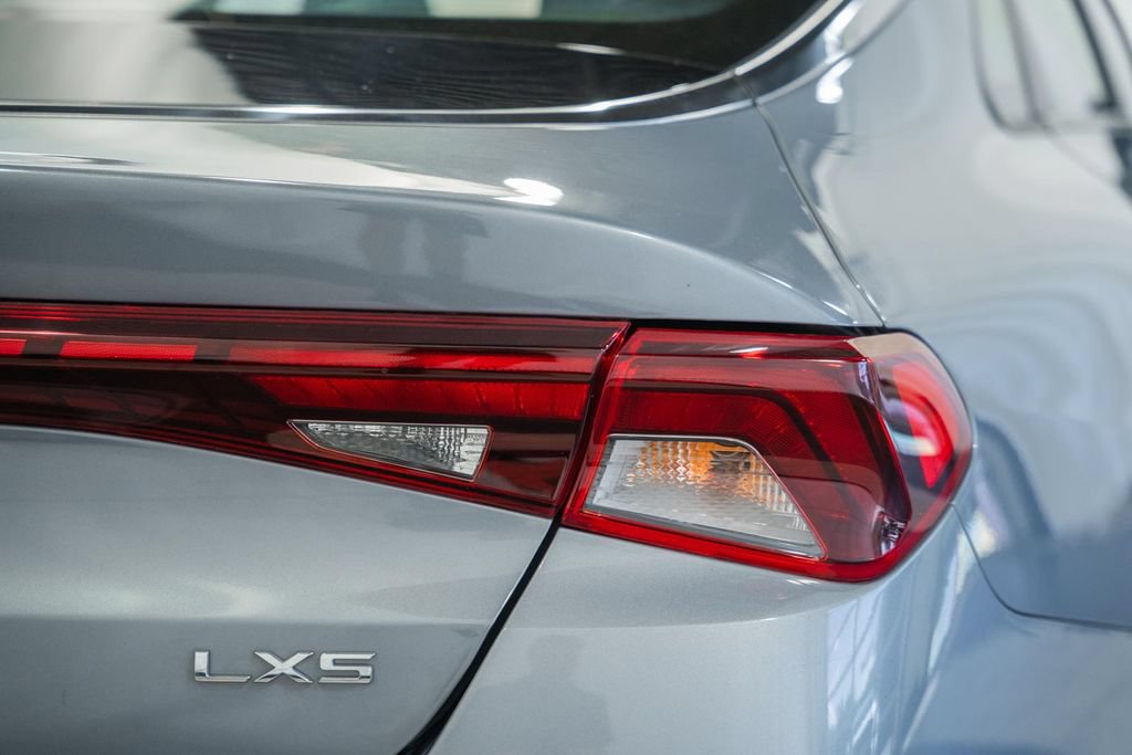 Used 2021 Kia K5 LXS FWD image 6