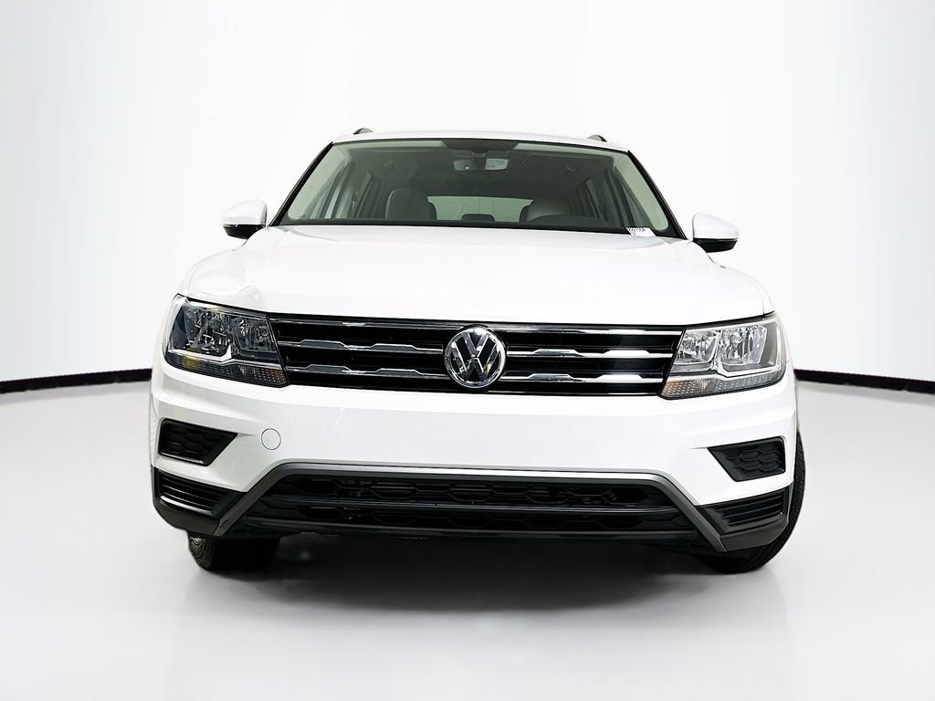 Certified 2021 Volkswagen Tiguan SE w/ Panoramic Sunroof Package image 5