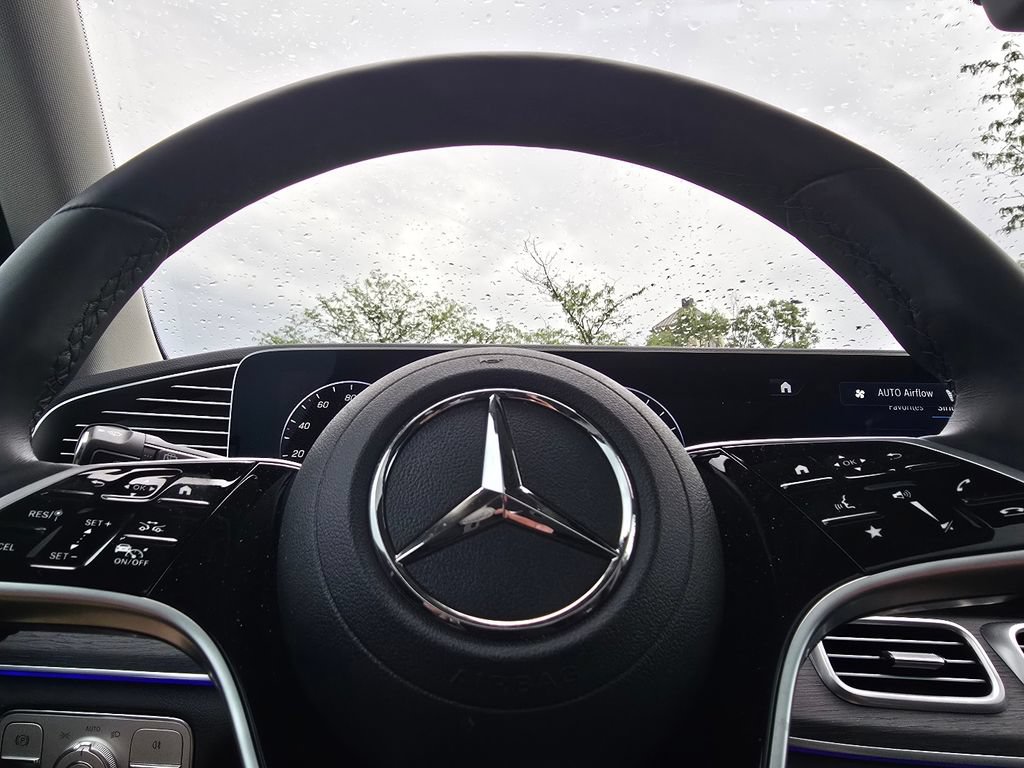 Certified 2026 Mercedes-Benz GLE 450e 4MATIC image 30