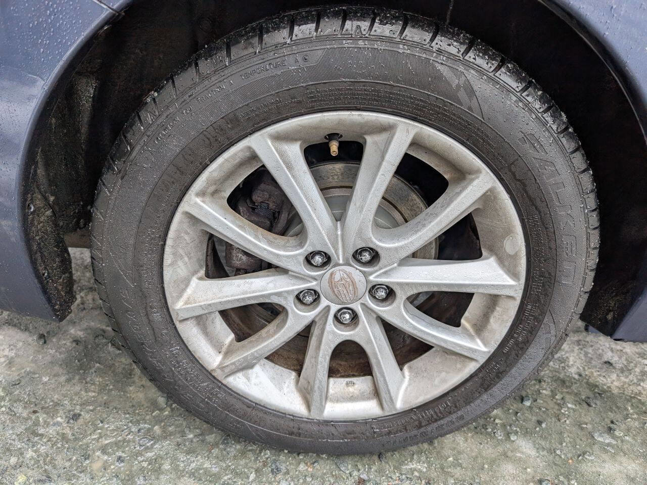 Used 2013 Subaru Impreza 2.0i Premium w/ All-Weather Pkg image 15