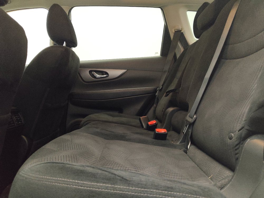 Used 2015 Nissan Rogue SV AWD/4WD image 18