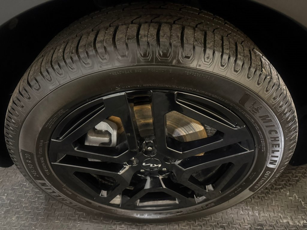 Used 2023 Kia Telluride SX X-Line image 18