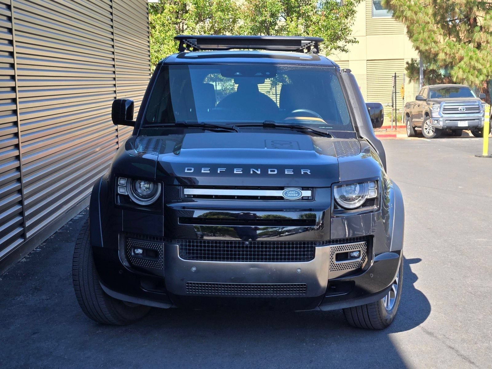 Used 2023 Land Rover Defender 130 X AWD/4WD image 3