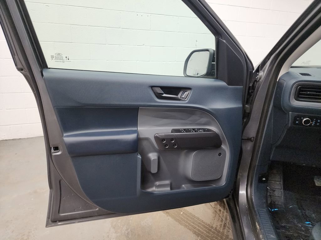 Used 2024 Ford Maverick Lariat w/ Black Appearance Package image 9