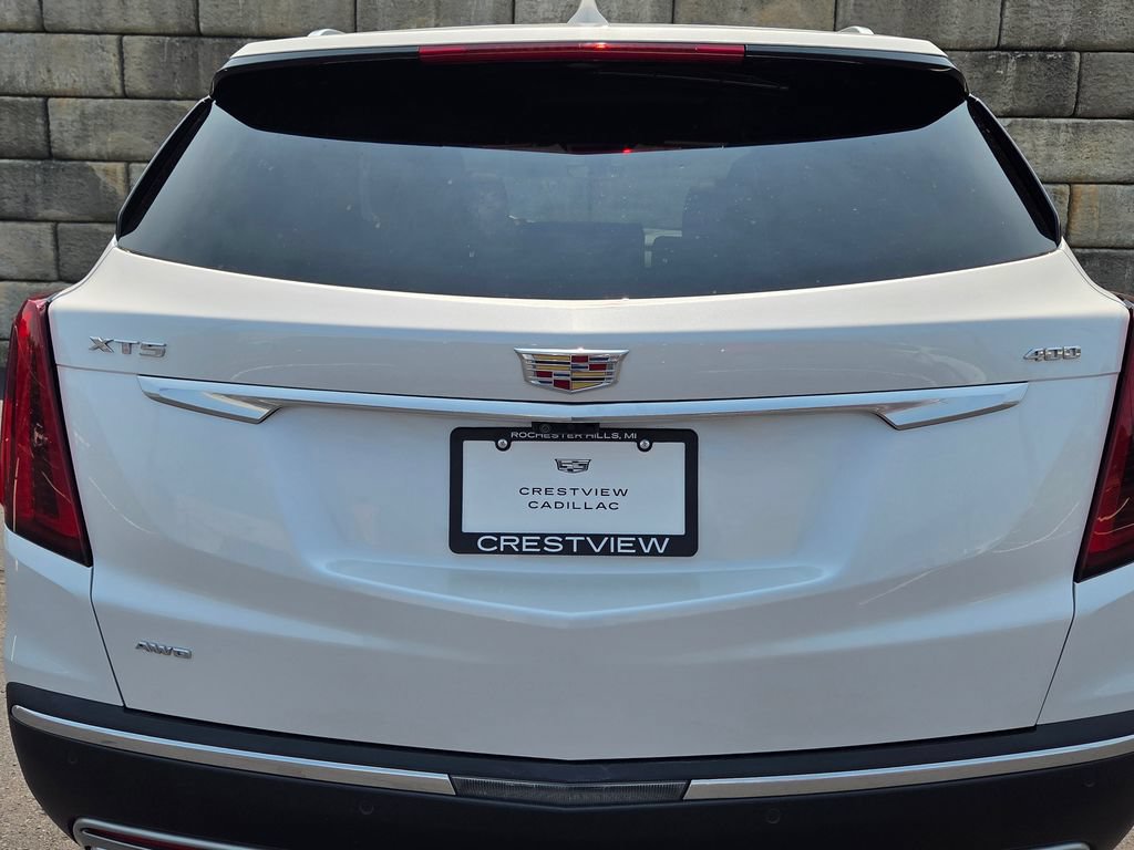 Used 2024 Cadillac XT5 Premium Luxury w/ Technology Package AWD/4WD image 12