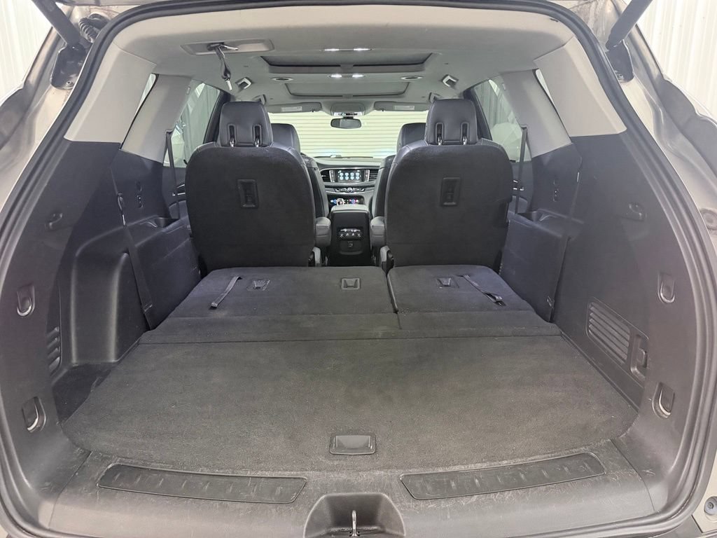 Used 2018 Buick Enclave Essence AWD/4WD image 32