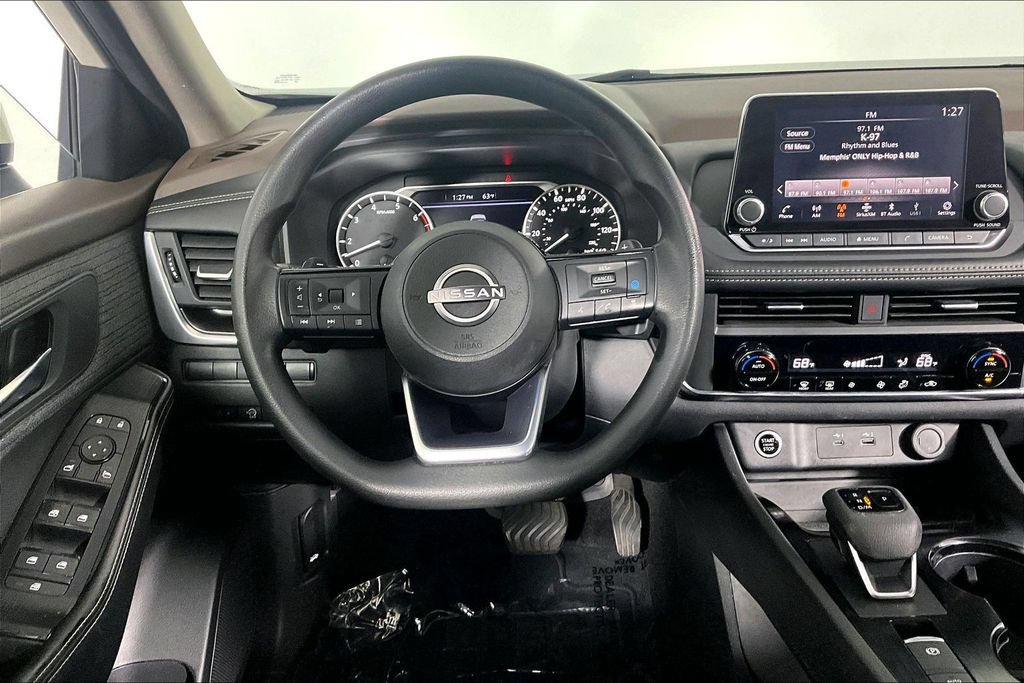 Used 2023 Nissan Rogue SV AWD/4WD image 5