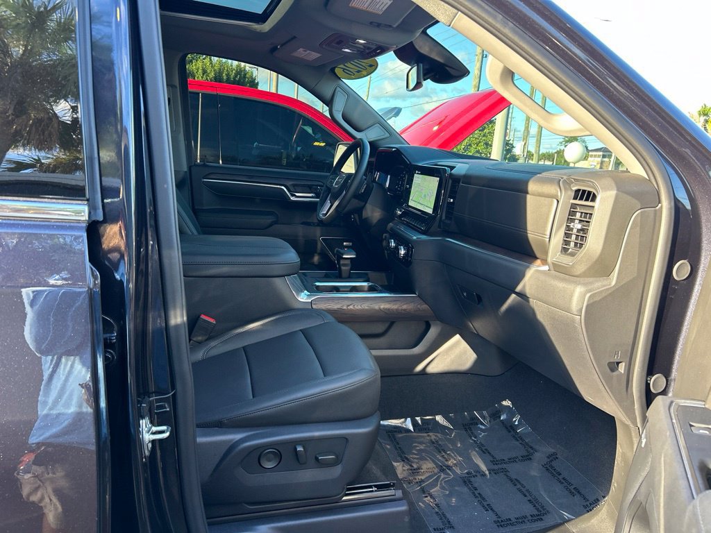 Used 2026 GMC Sierra 1500 SLT AWD/4WD image 41