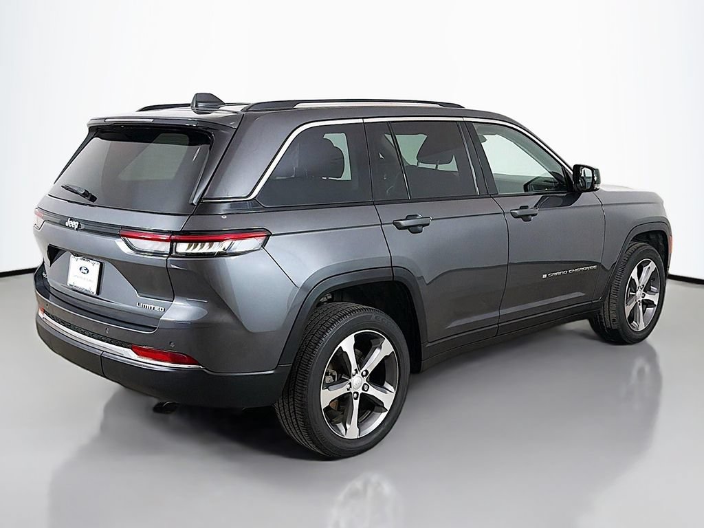 Used 2023 Jeep Grand Cherokee Limited AWD/4WD image 13
