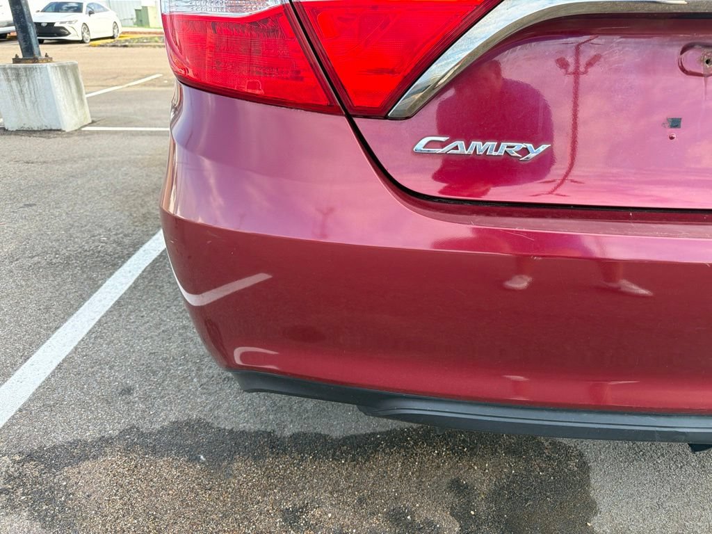 Used 2016 Toyota Camry SE FWD image 4