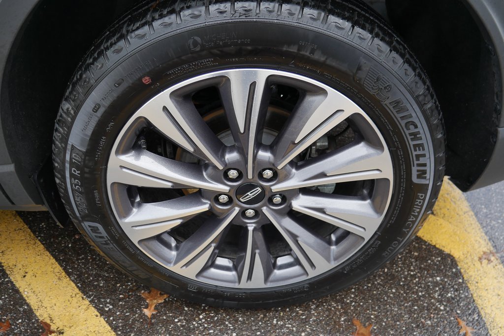 Used 2022 Lincoln Corsair Reserve w/ Equipment Group 201A image 34