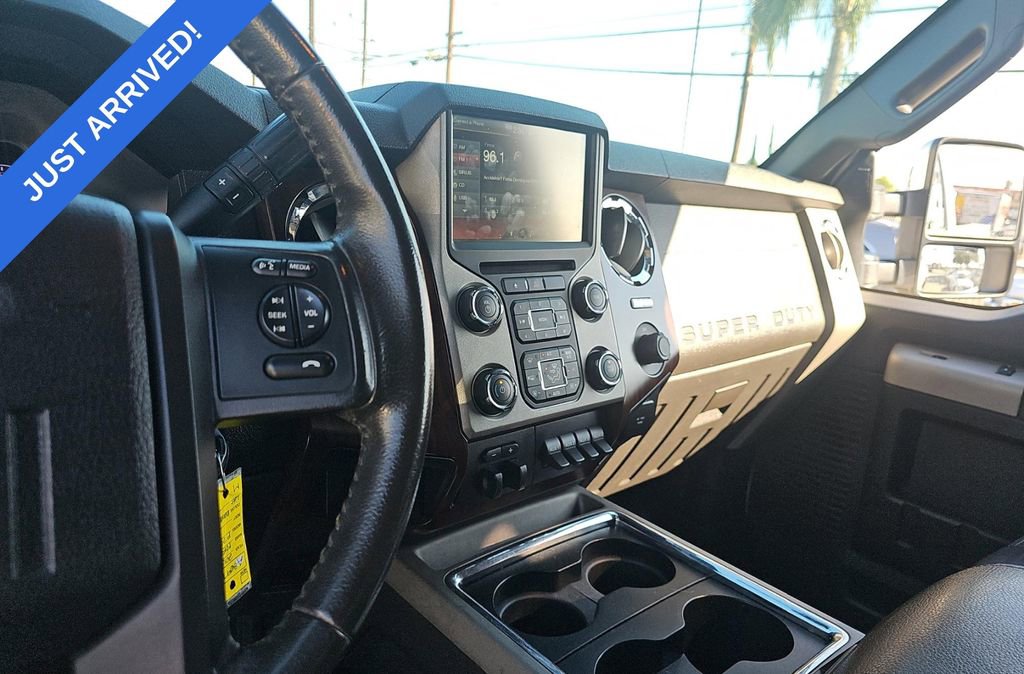 Used 2015 Ford F250 Lariat w/ Chrome Package image 5