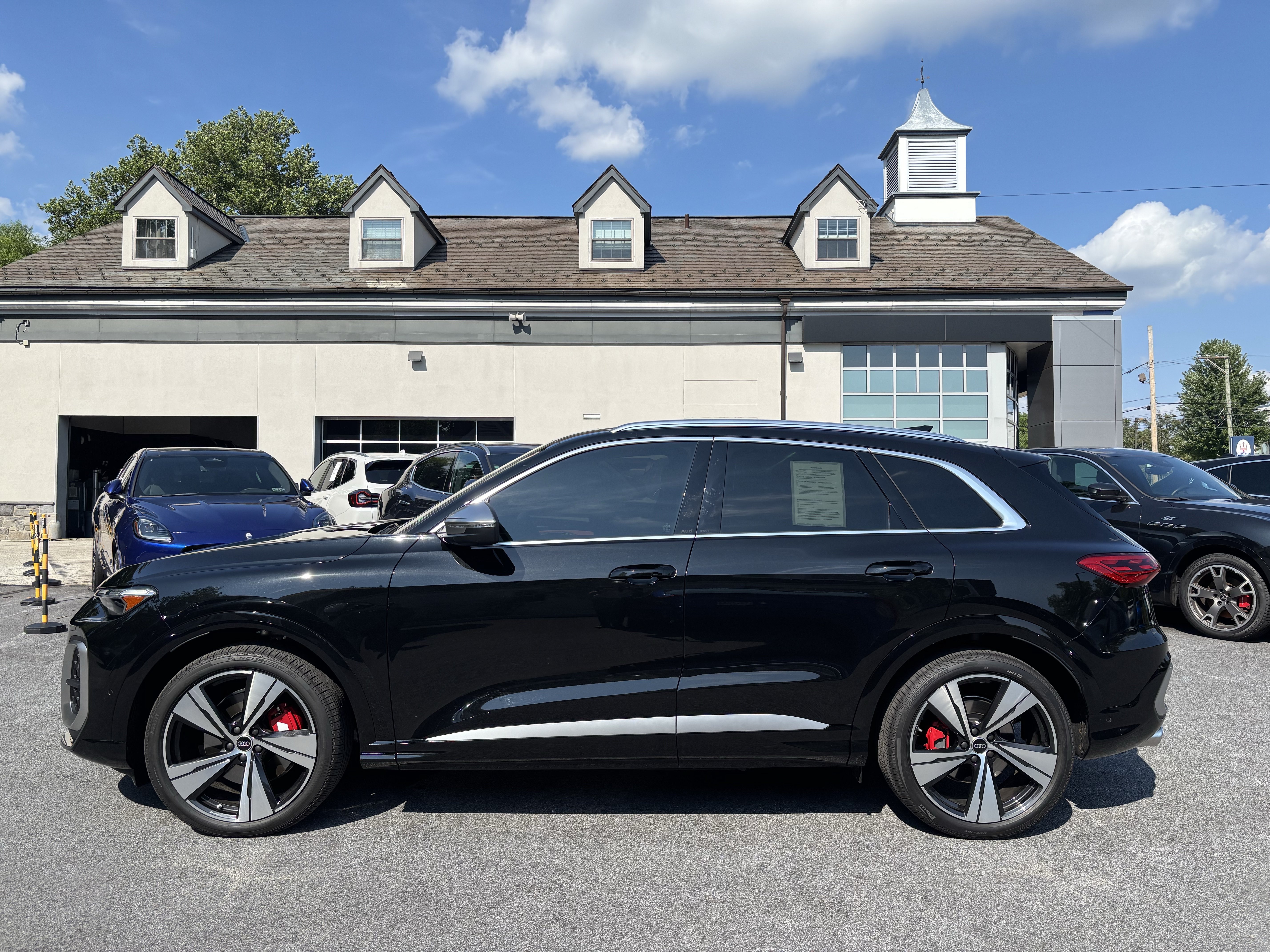 Used 2026 Audi SQ5 Premium Plus AWD/4WD image 2