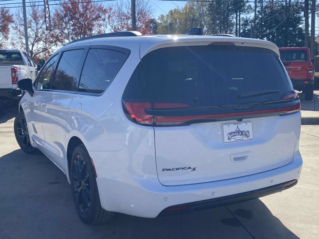 New 2026 Chrysler Pacifica Select w/ S Appearance Package FWD image 36