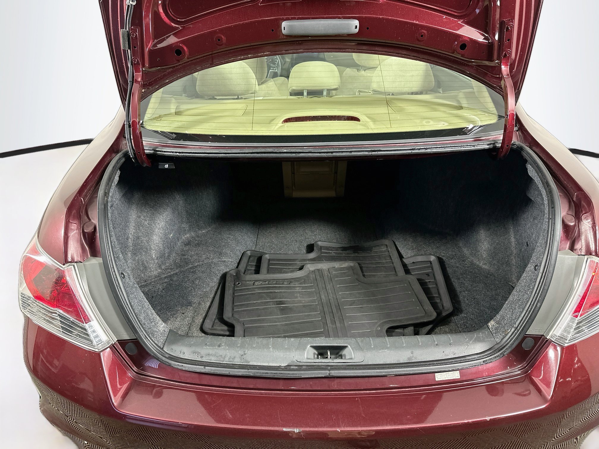 Used 2010 Honda Accord LX image 25