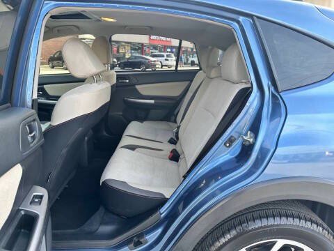 Used 2017 Subaru Crosstrek 2.0i Premium AWD/4WD image 7