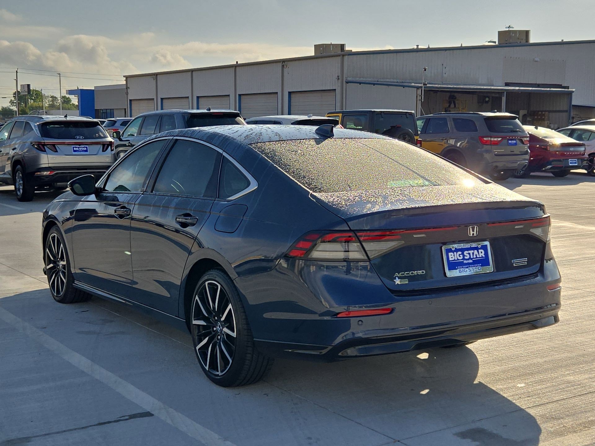 Used 2025 Honda Accord Touring image 6