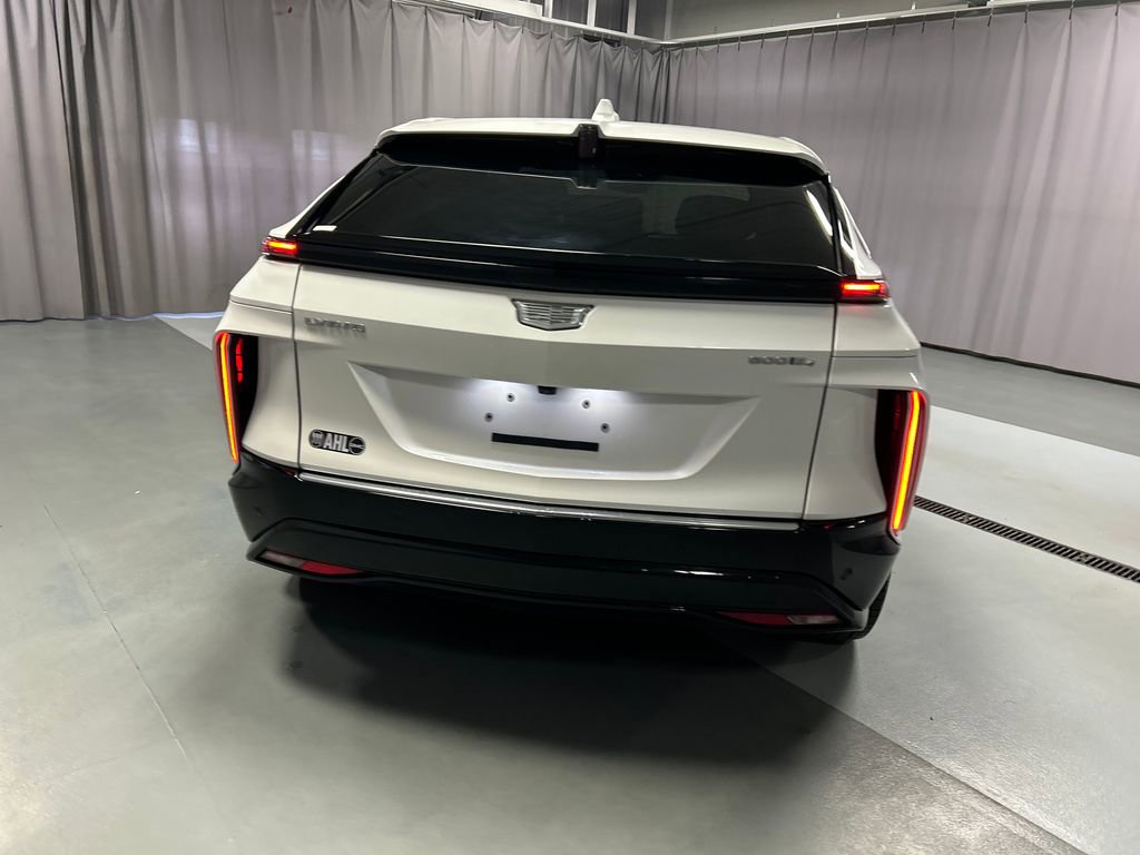 Used 2024 Cadillac Lyriq Tech image 6