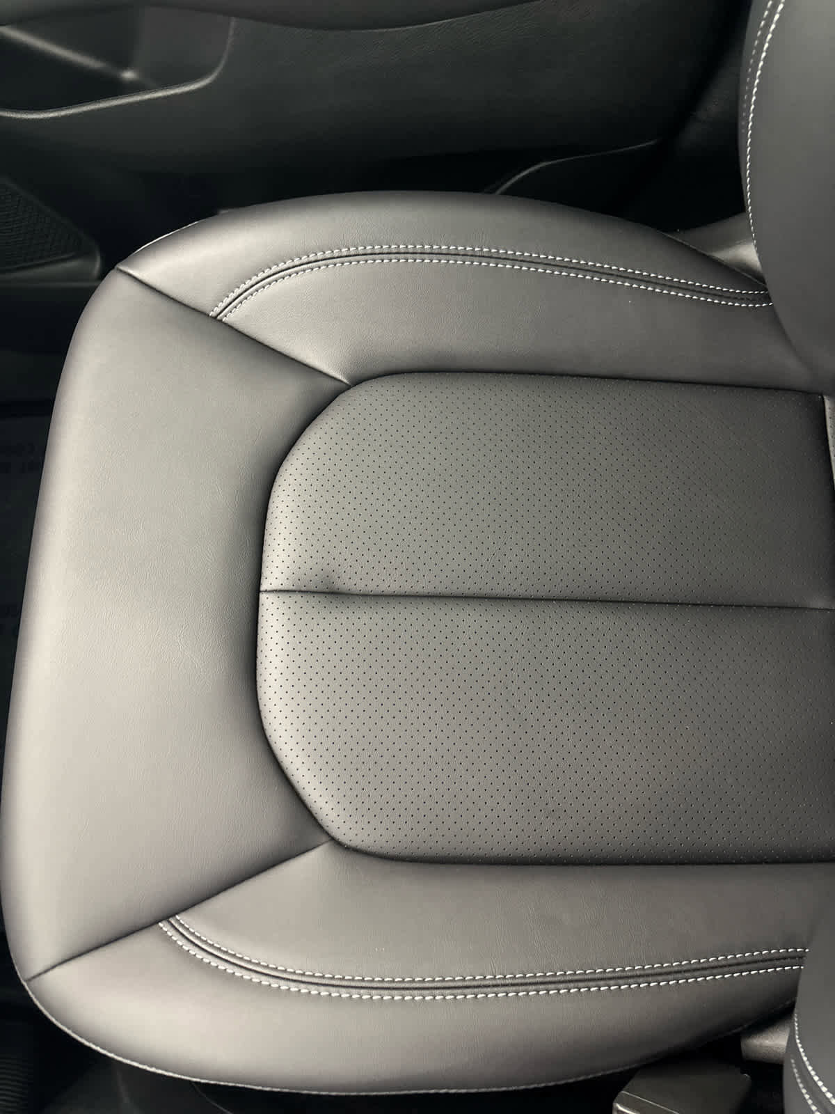 New 2026 Chrysler Voyager LX image 41