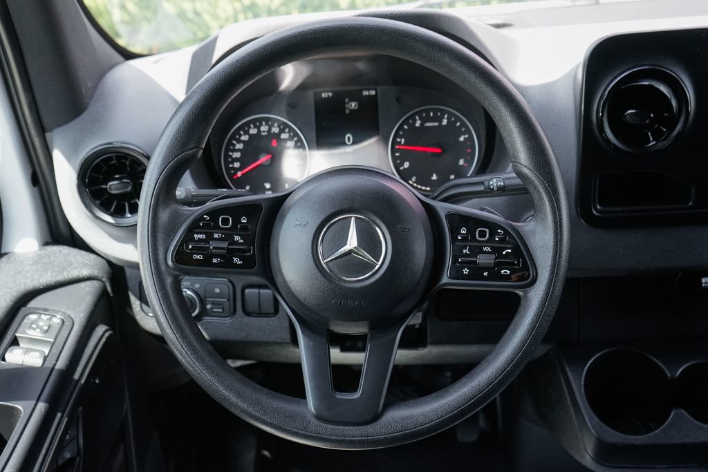 Used 2024 Mercedes-Benz Sprinter 2500 w/ Acoustic Package image 24