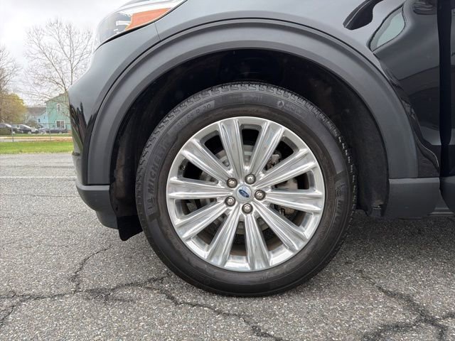 Used 2022 Ford Explorer Limited w/ Equipment Group 301A image 26