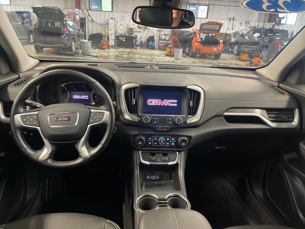 Used 2023 GMC Terrain SLT w/ LPO, Floor Liner Package AWD/4WD image 18