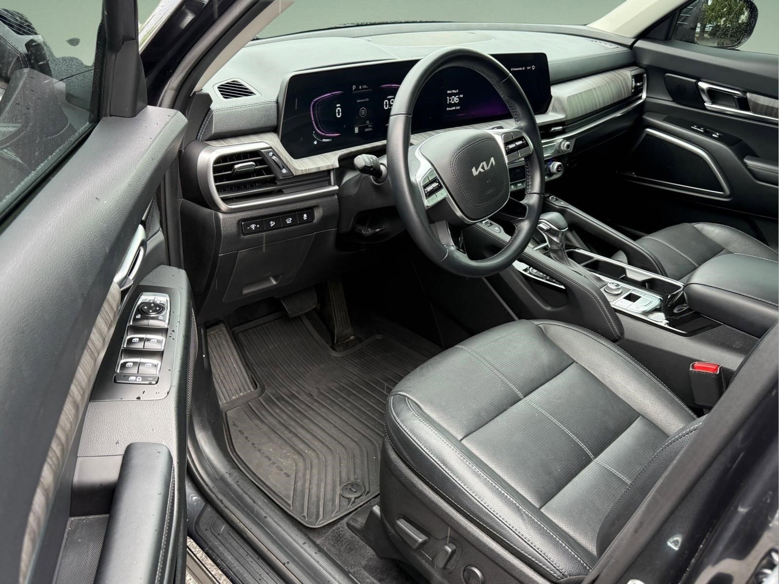Used 2024 Kia Telluride EX FWD image 9