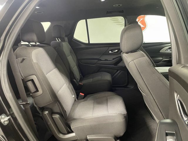Used 2023 Chevrolet Traverse LT AWD/4WD image 21