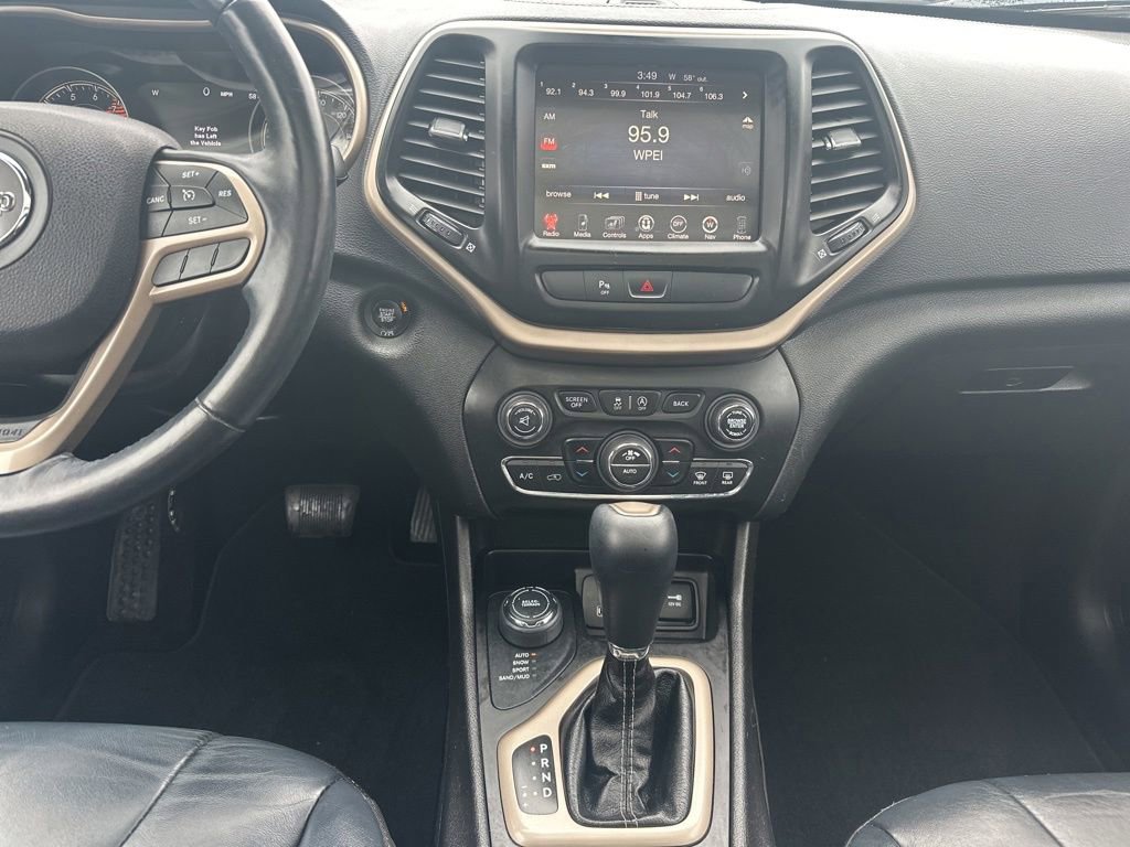 Used 2017 Jeep Cherokee Limited w/ Trailer Tow Group AWD/4WD image 21