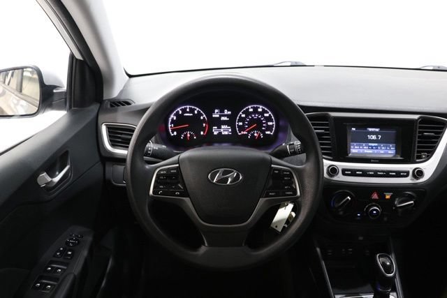 Used 2022 Hyundai Accent SE FWD image 11
