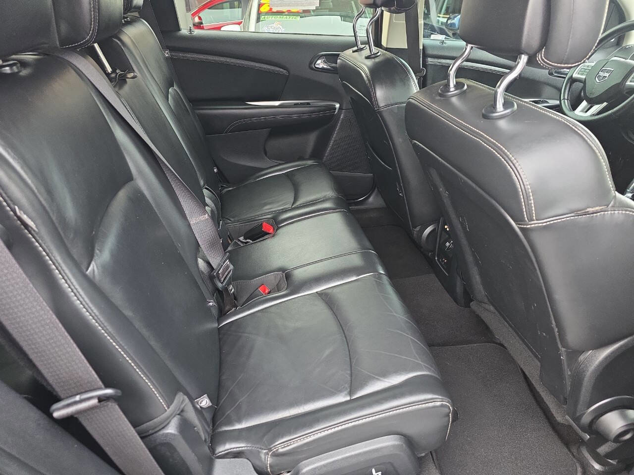 Used 2015 Dodge Journey R/T w/ Rear Seat Video Group AWD/4WD image 8