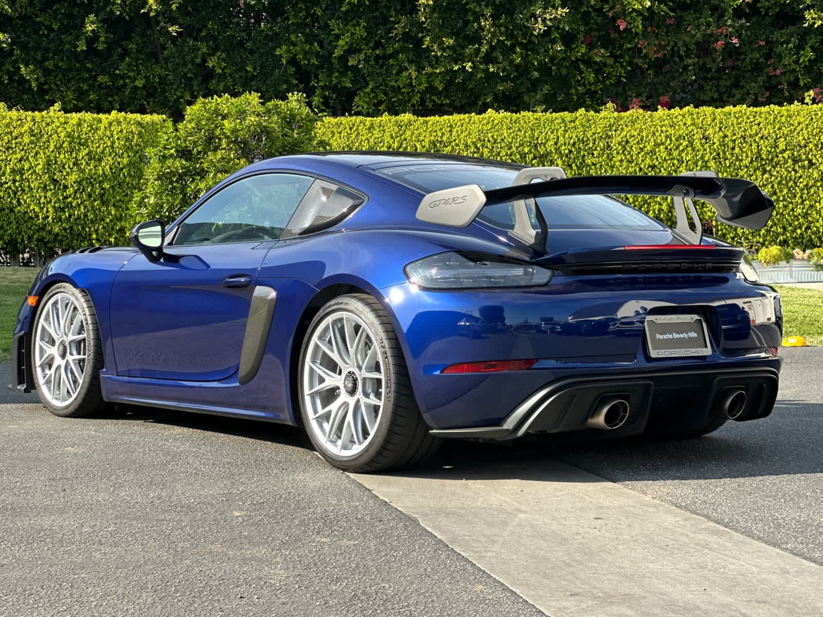 Certified 2023 Porsche 718 Cayman GT4 RS RWD image 3